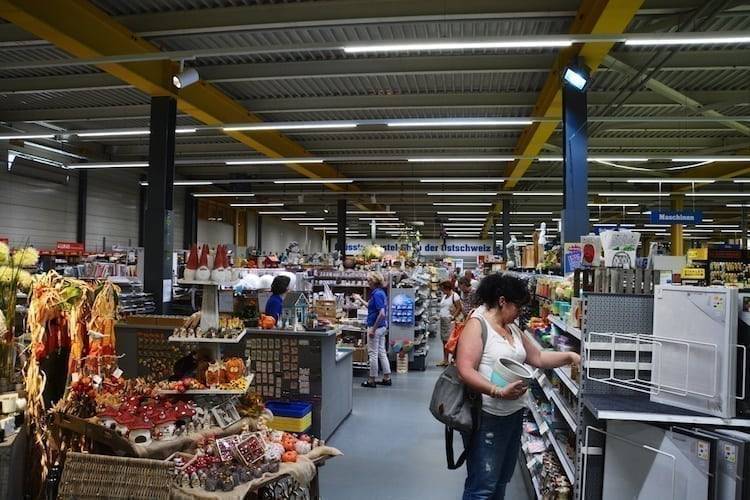 «do it» feierte neuen Anbau - die Bilder