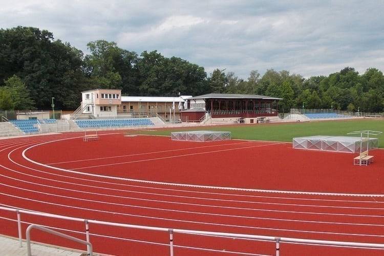 Braucht das neue Churer Stadion eine Rundbahn?