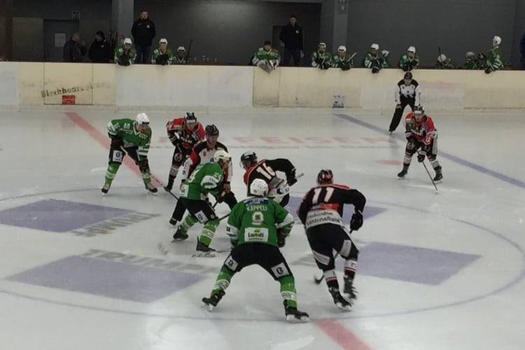 EHC Chur gewinnt Saison-Premiere gegen Prättigau-Herrschaft