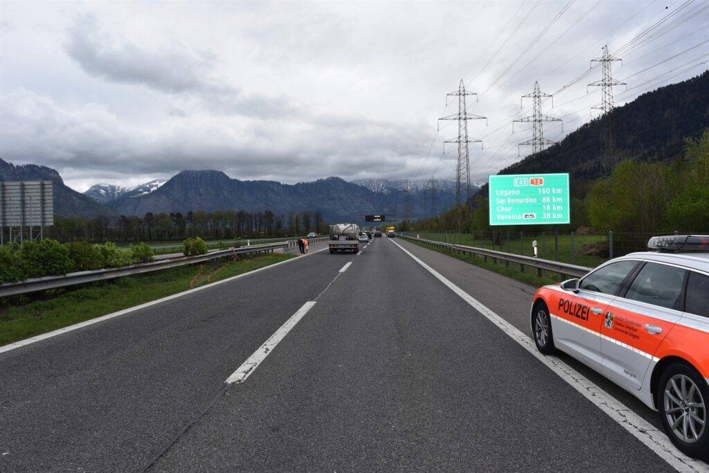 Verkehrsunfall auf der A13 bei Maienfeld