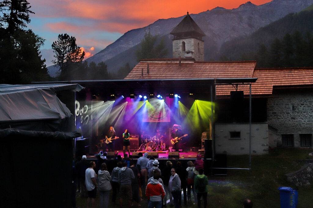 Vielfalt und Herzblut beim ältesten Bündner Openair