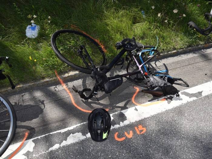 Fahrradfahrerinnen angefahren
