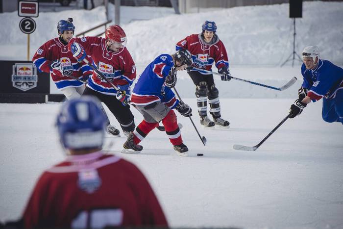 Arosa lädt zu Pond-Hockey-Turnier ein