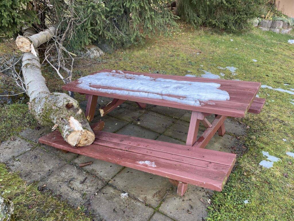 Bei Forstarbeiten verunfallt