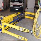 Jugendlicher mit Hochubwagen verunfallt