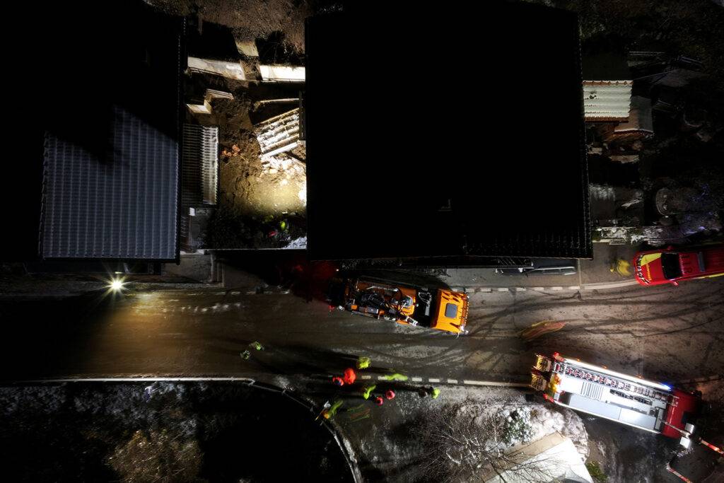 Erdrutsch in Maladers – Haus teilweise verschüttet