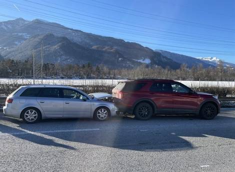 Auffahrunfälle im Feiertagsende-Stau