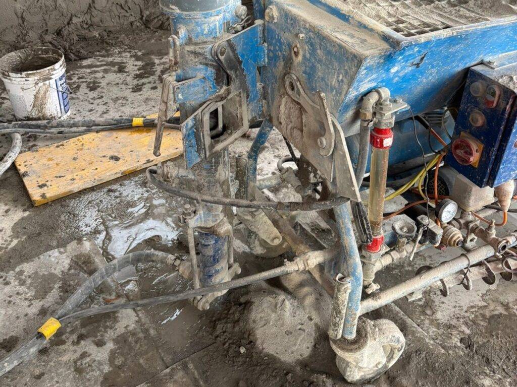 Arbeiter zieht sich Handverletzungen zu